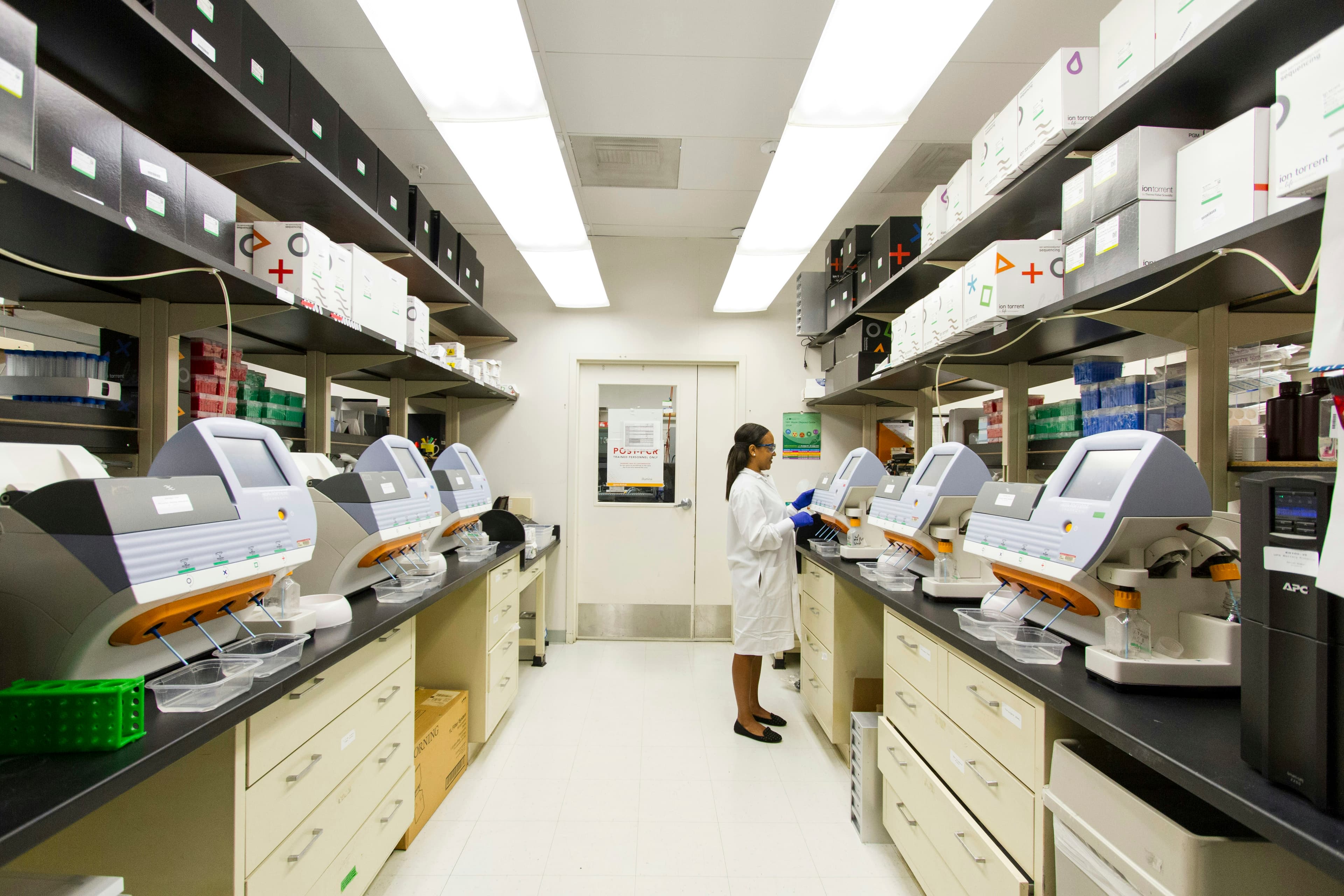 Elite Lab Center 20